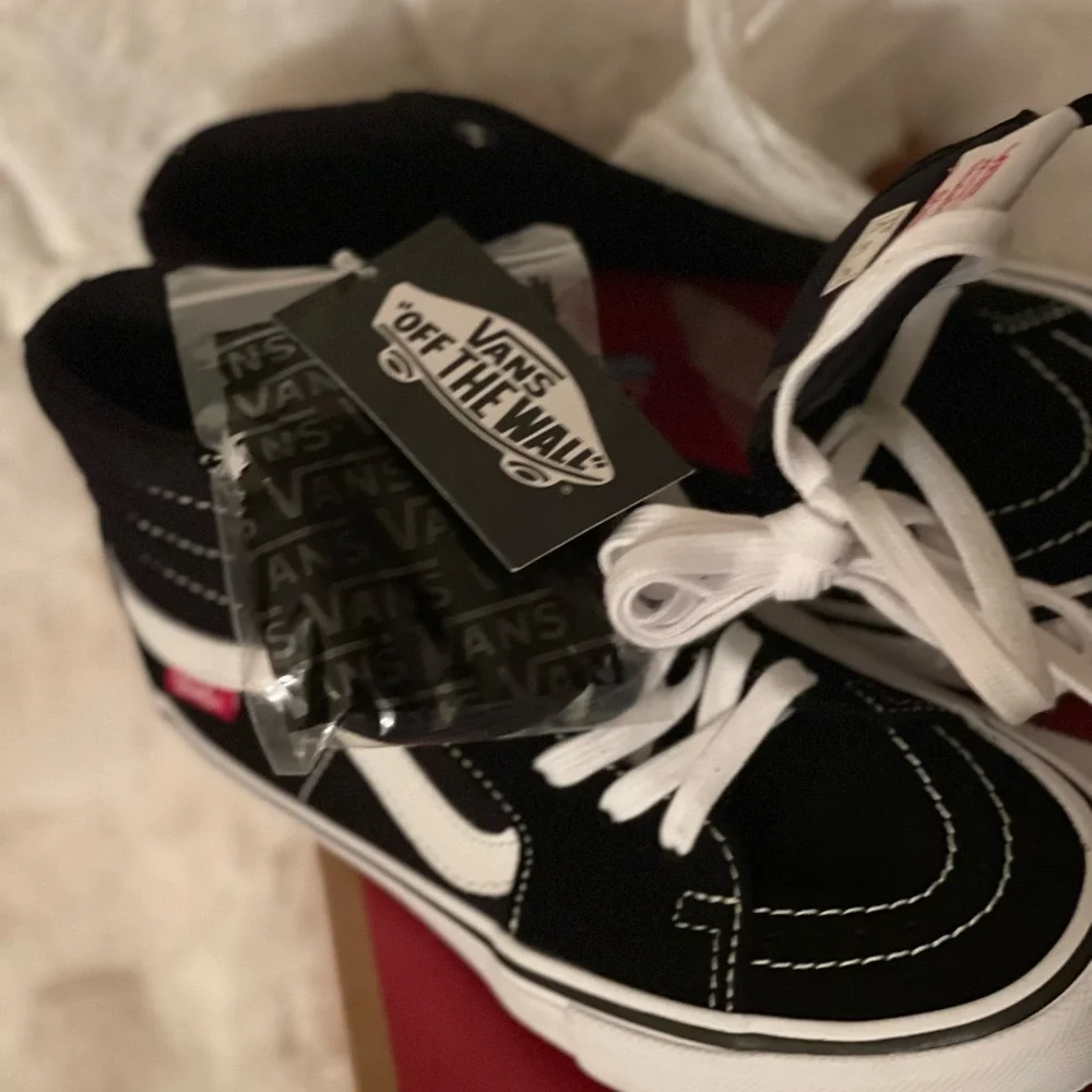 BNWT VANS HI PRO BLACK/WHITE - Picture 6 of 6
